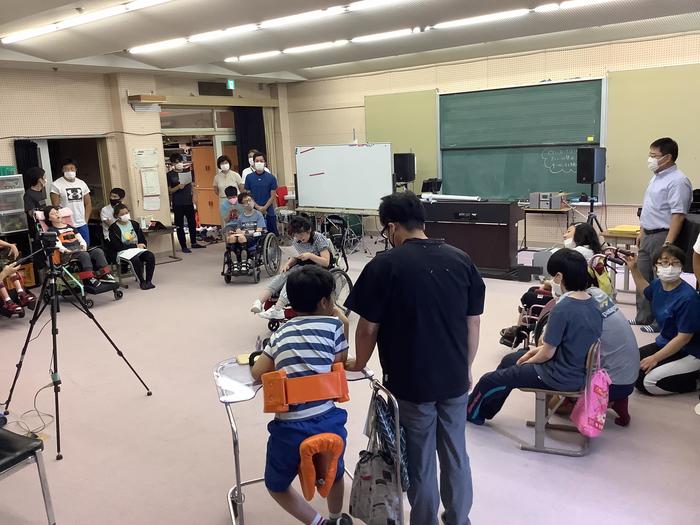令和4年度1学期終業式放送の様子（終業式＆クラブ委員会認証式）