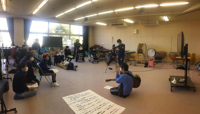 全校集会（高３修学旅行報告）