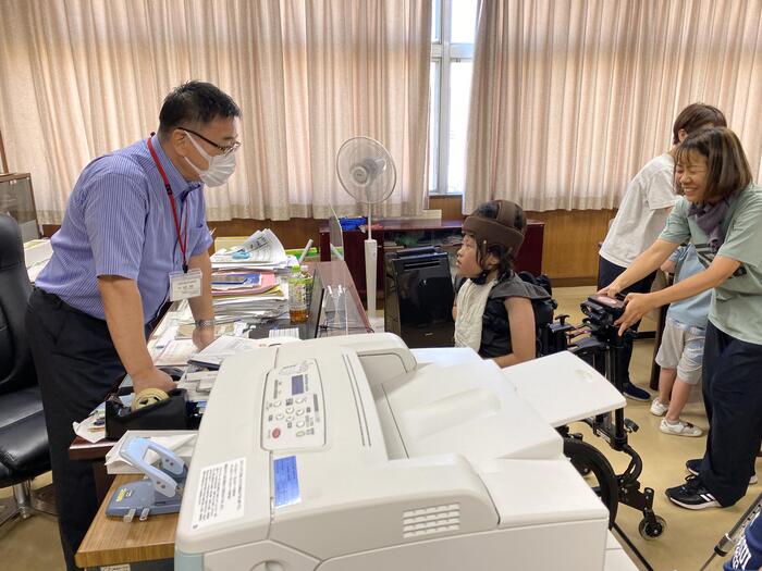 小学部3年 学校探検