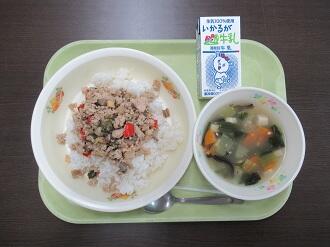 7月2日(木)給食で世界を巡ろう!タイ編