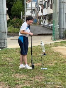 1年 理科 ペットボトルロケットの実験