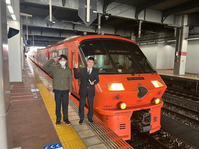 特急ハウステンボス27号乗換〜昼食