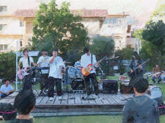 241012【写真】軽音楽部活動報告(わくわくがいっぱい!秋のガンバるフェスタ!) (1).JPGのサムネイル画像