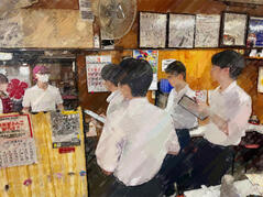 260518【写真】授業の風景⑲（２年「まちづくり」、商店街Feel度Walk） (5).JPGのサムネイル画像