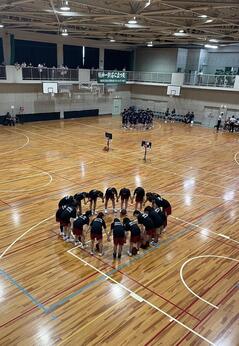 241127【写真】女子バスケットボール部（前期の活動報告、中学生の皆様へのメッセージ） (1).jpegのサムネイル画像