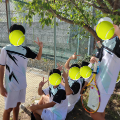 241116【写真】男子硬式テニス部(前期の活動報告、中学生の皆様へのメッセージ) (2).pngのサムネイル画像