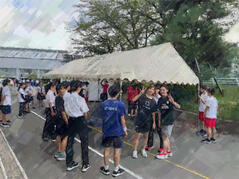 240826【写真】体育祭準備（テント設営） (1).JPGのサムネイル画像