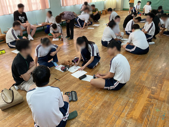 みんなで考える9月の目標〜学級委員会の様子〜