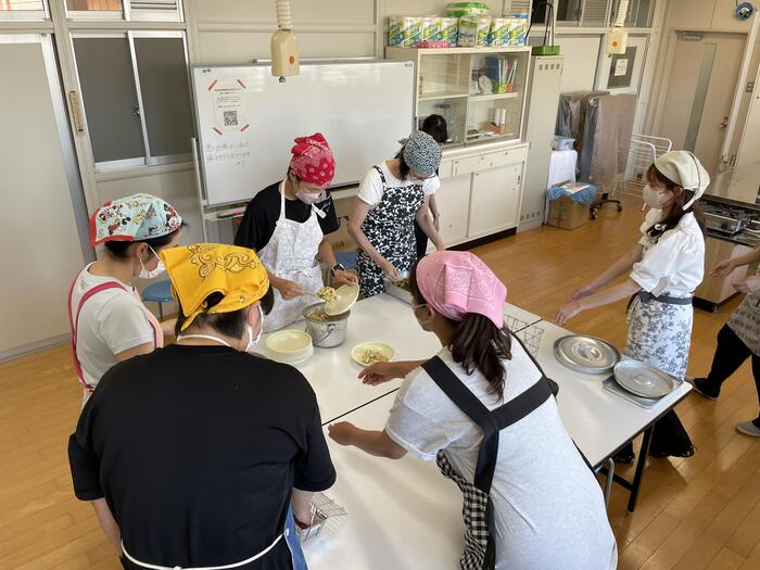 給食試食会。