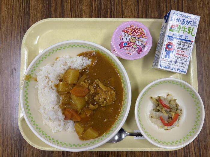 入学おめでとう給食