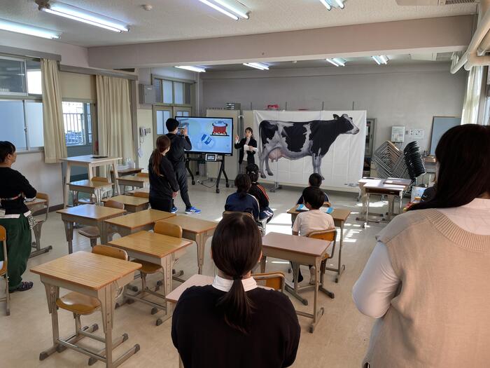 食育出前事業ー安全で美味しい牛乳ができるまで。