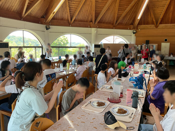 宿泊学習スタート！！笑顔で到着&カレータイム🍛