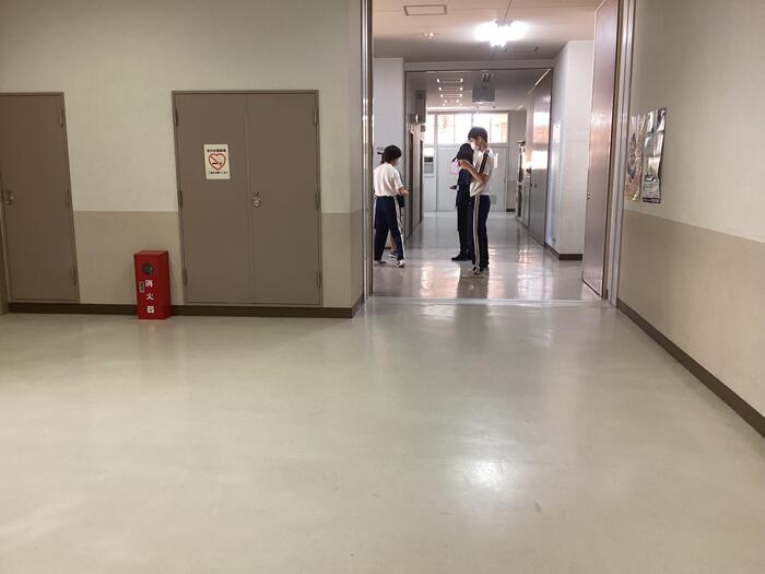 【高3生徒記事】校内散策中