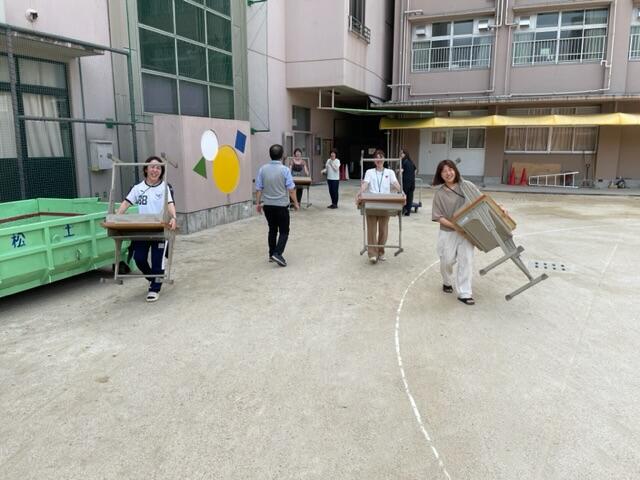 机運び競走ではありません。