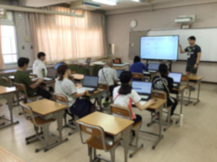 情報研修実施中
