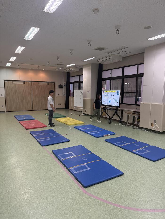 只今、リハーサル中。