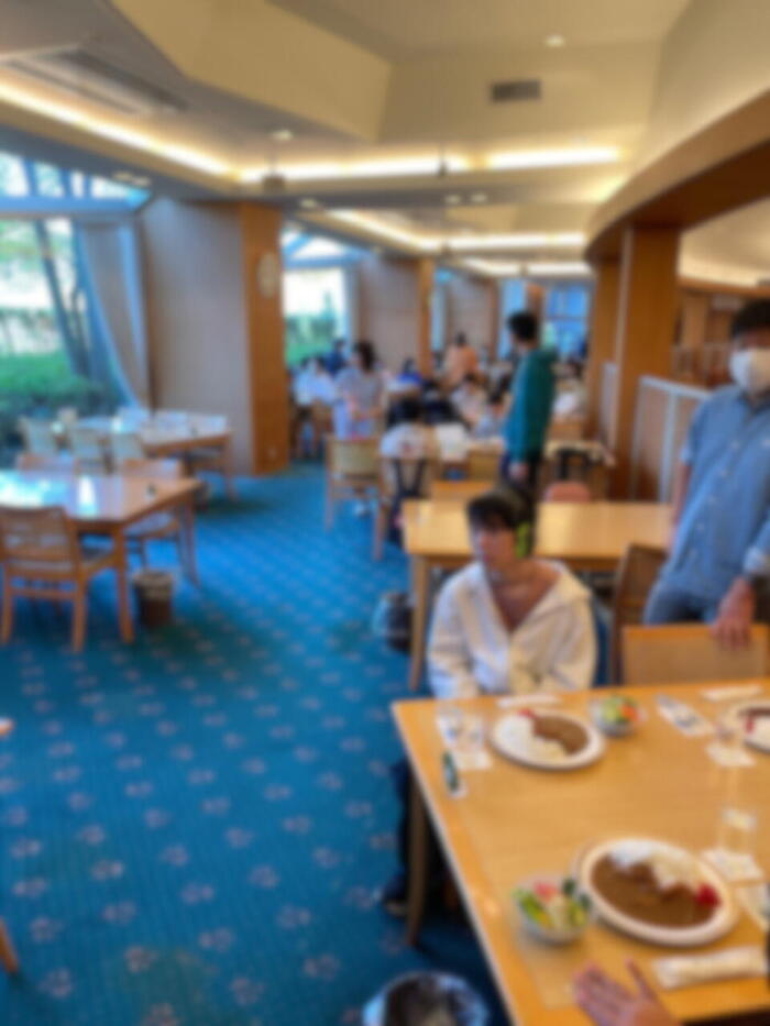 ホテルカレーをいただきます②