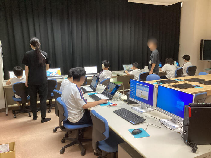 パソコンクラブ（小学部５､６年）
