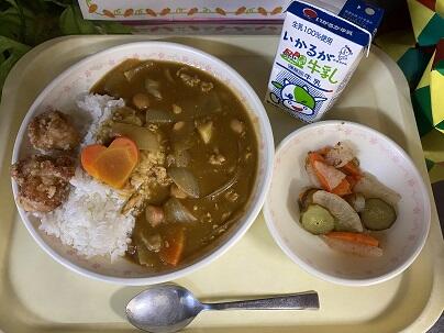 給食の紹介 ~唐揚げカレー~