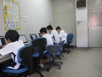 中学部２年生 職業