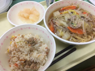給食 「ラーメン ＆ やきめし」