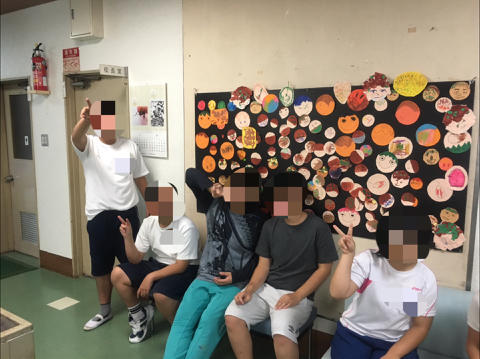 子どもたちの讃歌展に向けて共同作品