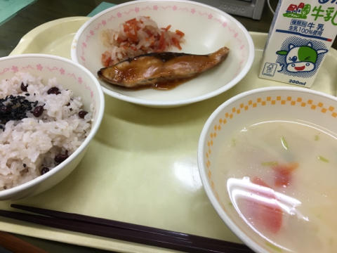 給食「お正月メニュー」