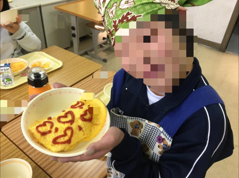 【給食】創作オムライス!