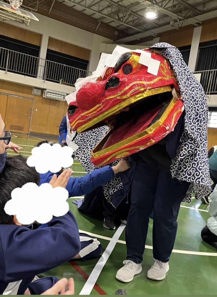 【小学部】獅子舞がやってきました！