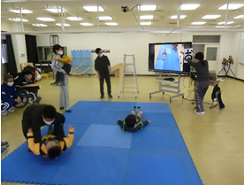 「おかえり」の人文字をつくろう【肢体不自由教育部門 中学部】