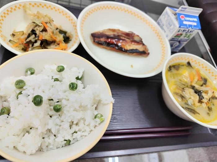 豆ごはん（給食）