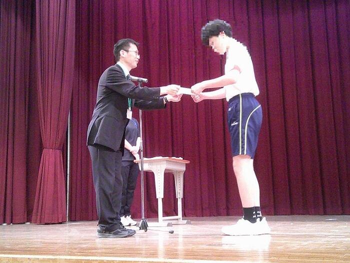 令和６年度前期生徒会認証式