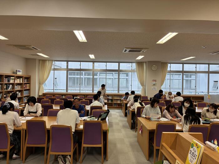 【校長ブログ25】1年生履修登録個別相談会