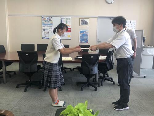 9女子団体総合2位.jpg