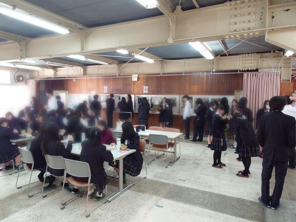 第9号「食堂の様子」