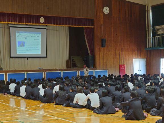 第7号 1 年生ネットモラル授業 「スマホ安全教室」