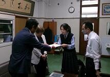 10/8(火)「日本教育公務員弘済会奨学金」授与式