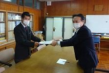 １０／２０（水）日本教育公務員弘済会奨学金授与式を実施