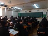 １２／２６（土）２学期終業式を実施