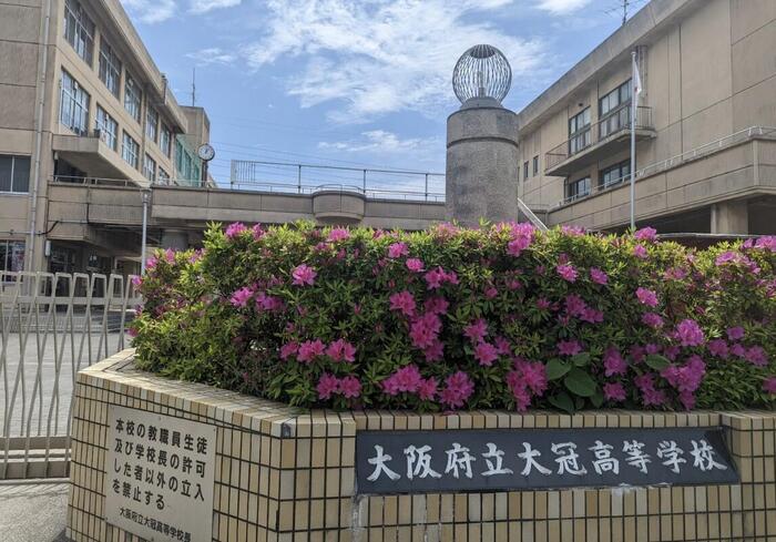 【校内】桜からツツジへ