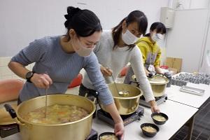 卒業生を送る会①