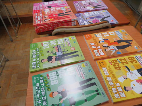 ７月４日（金）進路講話を行いました