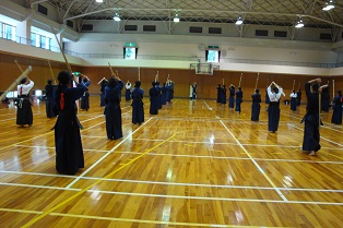 合宿 素振り