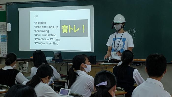 8月27日(木)授業改善を目的に、三箇所のカメラで授業を撮影して研究授業