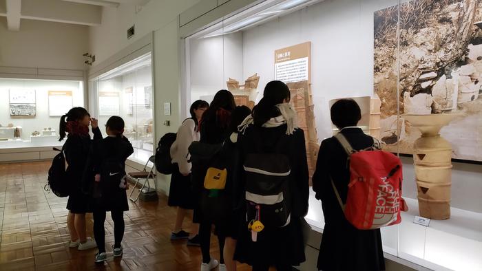 12月18日(水)京都大学の体験入学に1年生98名が参加~まず京都大学総合博物館を見学~
