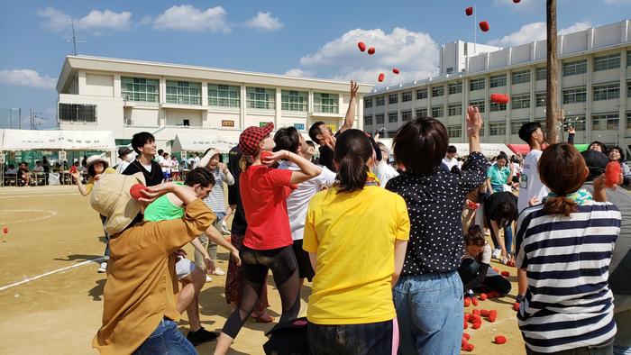 6月5日(水)体育祭の玉入れに留学生3人と一緒に参加〜体育祭⑪