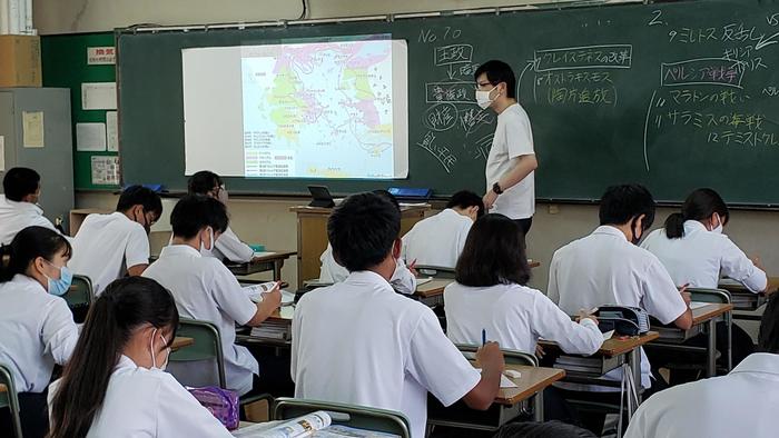 8月25日(火)4限の授業の様子を見てきました。どの学年もしっかり頑張っています。