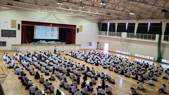6月24日(木)3年生の進路説明会実施「第一志望合格に向けて」~河合塾の講師から大学入試の変化の解説と受験勉強のアドバイス