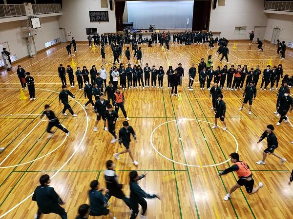 1月31日(木)2年生は校内球技大会