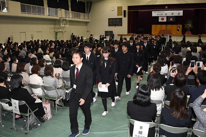 4月8日（月）平成31年度入学式風景～写真をいただきました～その⑧新入生退場